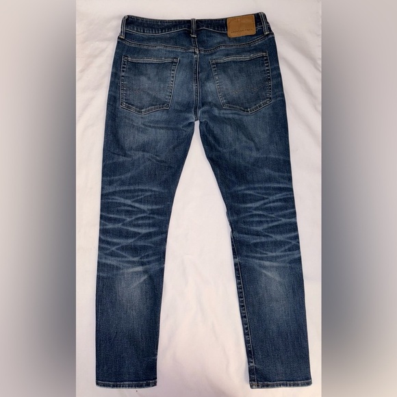 American Eagle Size 31/30 Dark Wash Next Level Airflex Athletic Skinny Jeans - Picture 9 of 9